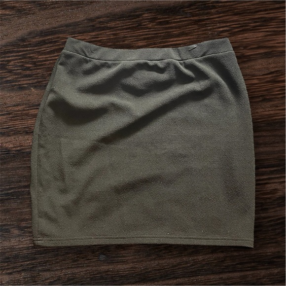 SHEIN Black Pencil Skirt - Picture 2 of 3